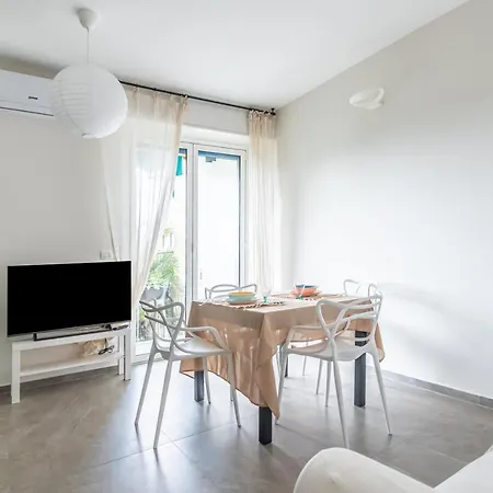 Apartment Casa - View - By Host4u Zoagli